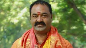 பாஜக முக்கிய தலைவர் ஹைதராபாத்தில் தூக்கிட்டு தற்கொலை! என்ன காரணம்! தீவிரம் காட்டும் போலீசார்