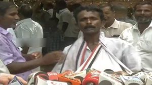  சீனிவாசனுக்காக “வெயிட்டிங்” - குறுக்கே வந்த “குடிமகன்” -ஆங்கிலத்தில் அலப்பறை! பிரஸ்மீட்டில் சலசலப்பு