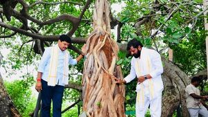 800 வருடமாக அசைக்க முடியாத 