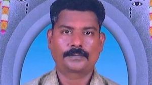 கால் வைத்ததும் தொடங்கிய கொடுமை.. குவைத்தில் தமிழர் கொலை.. உண்மையில் நடந்தது என்ன? பின்னணியில் 