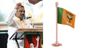 வெண்டைக்காய், எலுமிச்சை பழம்.. 'ஆ.ராசாவுக்கு ஒரு பார்சல் போடே'.. தினுசாக யோசிக்கும் பாஜகவினர் 