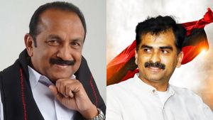 அப்பா மாதிரி நான் தயவு தாட்சண்யம் பார்க்க மாட்டேன்! மதிமுக நிர்வாகிகளை அதிர வைத்த துரை வைகோ! 