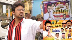 என்னாது அழகிரி மகன் துரை தயாநிதி 2024-ல் மத்திய அமைச்சரா? மதுரையை மிரட்டிய பிறந்த நாள் போஸ்டர்கள்! 
