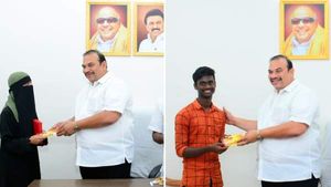 வாங்குற சம்பளத்தில் நயா பைசா தொடுவதில்லை! வேறு என்ன செய்கிறார்.. வியக்க வைக்கும் திமுக எம்.எல்.ஏ.! 