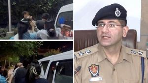 மாணவிகளின் குளியல் வீடியோ லீக்... அப்படி எதுவும் நடக்கவில்லையென காவல்துறை மறுப்பு... மூவர் கைது 