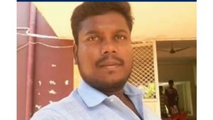 தஞ்சையில் பயங்கரம்! வியாபாரிகளிடம் மாமூல் கேட்ட ரவுடிகள்! தட்டிக்கேட்ட இளைஞர் வெட்டிக் கொலை! 