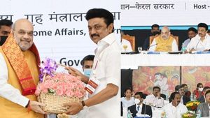 அமித் ஷாவை வரவேற்ற முதல்வர் ஸ்டாலின்! பக்கத்திலேயே 2 பேருக்கும் இருக்கைகள்! என்ன பேசினார்கள்? 