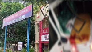 கல் குவாரி பற்றி புகார் சொல்லுவியா.. விவசாயியை லாரி ஏற்றி கொன்ற கும்பல்.. ஆடிப்போன கரூர் 