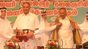 கருணாநிதி நினைவேந்தல்.. வரவேற்ற அமீரக திமுகவினர்.. துபாயில் நெகிழ்ந்த அப்பாவு!
