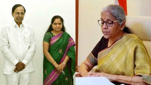 “நிர்மலா ஜி.. நீங்க ஆசைப்பட்டீங்கன்னா அதையும் செய்றோம்”.. ‘மோடி படம்’ சர்ச்சை.. கேசிஆர் மகள் பதிலடி! 