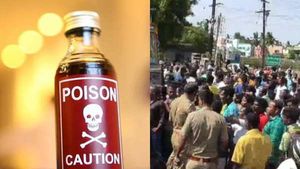 படிப்பில் மகளுக்கு போட்டி.. சக மாணவனுக்கு விஷம் தந்து கொன்ற மாணவியின் தாய்.. காரைக்காலில் கொடூரம்! 