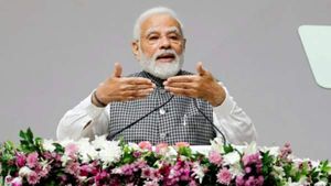 பிரதமர் நரேந்திர மோடியின் கேரள விசிட் .. 'ஆபரேஷன் சவுத்' திட்டத்துக்கு டீசர்?.. பின்னணி என்ன? 