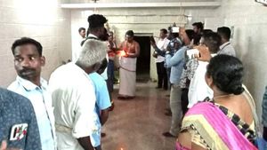 இப்போலாம் யார் ஜாதி பார்க்கிறாங்க? கோவிலுக்கு தலித் போக கூடாது! 40 ஆண்டு கொடுமை.. தமிழ்நாட்டுலதான்! 