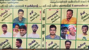 திருமண பேனரில் ஜாதகம்.. 