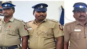 கஞ்சா விற்பவர்களுடன் கூட்டு களவாணித்தனம்.. அரக்கோணம் டவுன் போலீசார் 3 பேர் சஸ்பெண்ட்