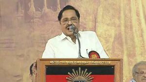 எனக்குனே வருவீங்களாய்யா? அன்று 'பவர்', அடுத்த நாள் 'மணி'.. துரைமுருகன் பங்கேற்ற விழாவில் கலகலப்பு! 