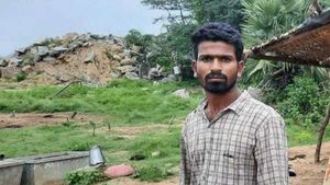 லவ் பண்ணி ஏமாத்த பாக்குறியா? மன்மதனாய் மாறிய 2k கிட் சைக்கோ! கால்வாய்க்குள் காத்திருந்த அதிர்ச்சி! 