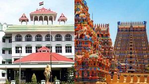 இந்து நூல்களை எரித்து போராட்டம்! ஸ்ரீரங்கம் கோயிலுக்கு பாதுகாப்பு வழங்க ஐகோர்ட் மதுரைக்கிளை உத்தரவு