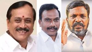 சூத்திரன் அல்லாத எச்.ராஜாவுக்கு ஏன் ஆத்திரம் வருது?- ஆ.ராசாவுக்காக வரிந்துகட்டி இறங்கிய திருமாவளவன்! 