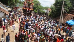 ஆஹா.. இதுதான் தமிழ்நாடு! வெளிப்பட்ட இந்து-முஸ்லிம் ஒற்றுமை.. இந்தியாவுக்கே பாடமெடுத்த நெல்லை ஏர்வாடி