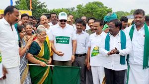 என் தாய்க்கு பிறகு  நான் வணங்கும் தாய் ‘இவரை’ தான்! அரியலூரில் பாமக அன்புமணி ராமதாஸ் சொன்ன தகவல்! 