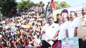 8 ஆண்டுகளுக்கு பிறகு மைக் பிடித்த திமுக மாஜி அமைச்சர் மகன்! கோவை திமுகவில் நடந்த புது டிவிஸ்ட்! 