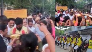 அரெஸ்ட், ஜாமீன், ரிலீஸ் ரீப்பீட்டு! சிறை வாசலிலேயே மேளம் அடித்த பாஜகவினர்.. மீண்டும் பாயந்தது வழக்கு