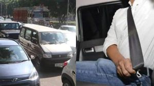 அடுத்த அதிரடி.. கார் பின் இருக்கையில் அமருவோர் சீட் பெல்ட் அணியாவிட்டால் 1000 அபராதம்..கர்நாடகாவில்