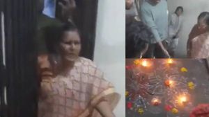 தீபாவளிக்கு கோலம் போட்ட இந்து குடும்பம்.. 