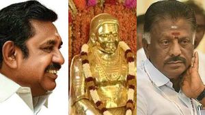 தேவர் தங்க கவசம் ஈபிஎஸ், ஓபிஎஸ் இருவருக்குமே இல்லை..? 2017 முடிவு தானா? வங்கி அதிகாரிகள் பரபர ஆலோசனை 