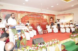 அதிமுக வளர காரணம்.. சோதனைகளா? சாதனைகளா? ரரக்களுக்கு திடீர் “டவுட்”-பட்டிமன்றமே நடத்திய எஸ்பி வேலுமணி 