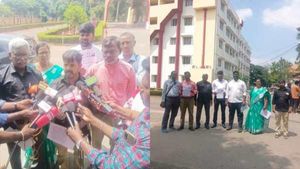 கோவையில் மத கலவரத்தை உருவாக்க சதி- அண்ணாமலையிடம் விசாரிக்க கோரி கோவை போலீசில் திவிக மனு 