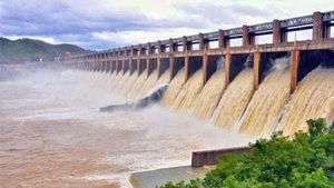 மேட்டூர் அணை..2வது முறையாக 120 அடி..காவிரியில் வெள்ளம்.. தீவிர கண்காணிப்பு..கரையோர மக்கள் கவனம் 
