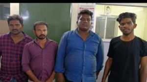 நீங்க ஆபாச படம் பார்த்திருக்கீங்க.. ‘பின்னால் கேட்ட சத்தம்’- ‘சைபர் கிரைம்’ என பணம் பறித்த கும்பல்! 