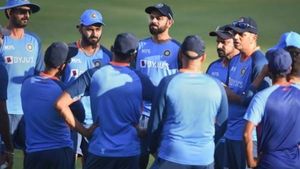 வார்னிங்.. இவரை முதலில் தூக்குங்க! வார்ம் அப்பில் வெட்ட வெளிச்சமான பிரச்சனை! இந்திய அணிக்கு சிக்கல் 