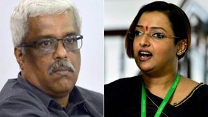 சென்னையில் உள்ள கோவிலில் வைத்து.. ஐஏஎஸ் அதிகாரி சிவசங்கரன் தாலி கட்டினார்.. சுவப்னா சுரேஷ் பரபர 