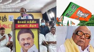 ஆன்மீகத்திற்கு எதிரானவரா கருணாநிதி? பாஜக ஏமாற்றப் பார்க்கிறது.. சொல்கிறார் அமைச்சர் எவ வேலு! 