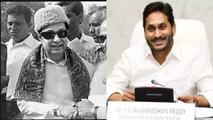 நான் தான் ‛‛எம்ஜிஆர்’’..  தமிழக அரசியலை பேசிய ஆந்திர முதல்வர் ஜெகன் மோகன் ரெட்டி.. பின்னணி இதுதான் 