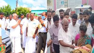 குழந்தைக்கு ‘உதயநிதி’ என பெயர் சூட்டிய அமைச்சர்.. வருங்கால முதல்வர் பேரை வச்சிருக்கேன்! உற்சாகம்!