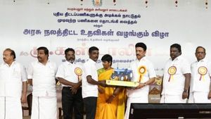 போட்டி போட்டுக்கொண்டு தமிழகத்துக்கு வரும் தொழில் நிறுவனங்கள்! நெஞ்சை நிமிர்த்தி ஸ்டாலின் பெருமிதம்! 