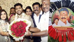 காக்கவைத்த திமுக.. ஓபிஎஸ் பக்கம் சாயும் டாக்டர் சரவணன்! மதுரையில் என்ன பண்ணி வச்சுருக்கார் பாருங்க! 