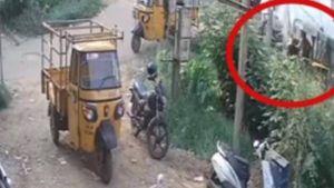  ஓடும் ஆட்டோவில் திடீரென வெடித்த மர்ம பொருள்! கர்நாடகா மங்களூரில் திடீர் பரபரப்பு.. நடந்தது என்ன!