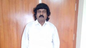 நான் வேலுமணிக்கு ரொம்ப நெருக்கம்! 68 பேரிடம் ஆட்டைய போட்ட அபூர்வ ‘ஆத்மா’! இப்போ என்னாச்சு? 