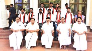 பாஜக மாநில நிர்வாகியை தட்டித் தூக்கிய திமுக.. தேமுதிக கூடாரமே காலி.. மொத்தமா கிளம்பிட்டாங்களே! 