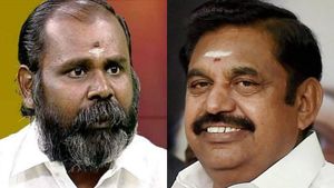 டெல்லி கொடுத்த சிக்னல்.. அதிமுகவின் 3வது சக்தி எடப்பாடி தான்.. அடித்து சொல்லிய ஆர்பி உதயகுமார்! 