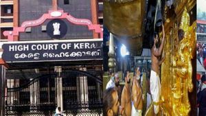  பிராமணர்கள் தான் சபரிமலை கோயில் தீட்சிதர் ஆக வேண்டுமா? ஹைகோர்ட்டில் பிற ஜாதி தீட்சிதர்கள் வழக்கு 
