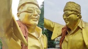 அடுத்தடுத்து அவமதிக்கப்படும் எம்ஜிஆர் சிலைகள்! நேற்று சாணி.. இன்று காவி! கொந்தளிக்கும் ர.ர.க்கள்! 