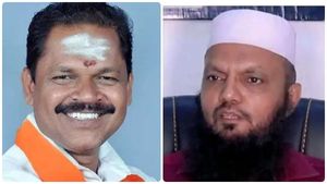 ஒரு போஸ்டர்.. மத மோதலை தூண்டும் வகையில் விவாதம்! அர்ஜூன் சம்பத், தடா ரஹீம் மீது வழக்குப்பதிவு! 