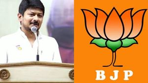 வாட்ஸ் அப்பில் பொய் பரப்புபவராக இருந்தாலும்.. பாஜகவினருக்கு உதயநிதி ஸ்டாலின் கோவையில் சொன்ன செய்தி 