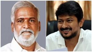 100% தேர்ச்சிபெற்ற உதயநிதி.. முதல்வர் ஸ்டாலினின் நம்பிக்கையை காப்பாற்றுவார்.. சேகர்பாபு நம்பிக்கை! 